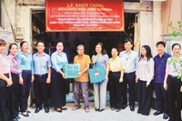 Giai đoạn 2014-2024, Quỹ “Vì người nghèo” trên toàn Thành phố Hồ Chí Minh đã trích hơn 1.940 tỷ đồng hỗ trợ hộ nghèo, hộ cận nghèo có hoàn cảnh đặc biệt khó khăn xây dựng và sửa chữa 10.429 nhà tình thương