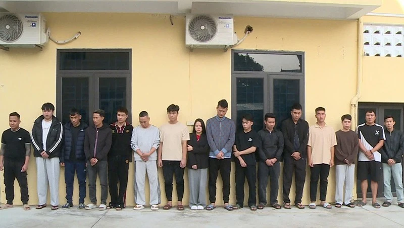 Các đối tượng trong đường dây lừa đảo, chiếm đoạt tài sản.