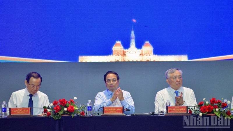 Thủ tướng Phạm Minh Chính nhấn mạnh tầm quan trọng của việc hình thành Trung tâm tài chính quốc tế tại Việt Nam. (Ảnh: Thanh Giang) Thủ tướng Phạm Minh Chính nhấn mạnh tầm quan trọng của việc hình thành Trung tâm tài chính quốc tế tại Việt Nam. (Ảnh: Thanh Giang)