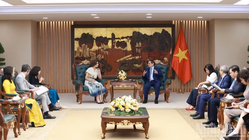 Quang cảnh buổi tiếp. (Ảnh: TRẦN HẢI)