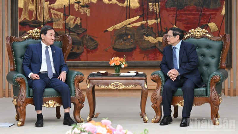 Thủ tướng Chính phủ Phạm Minh Chính tiếp Đặc phái viên của Tổng thống Hàn Quốc. (Ảnh: TRẦN HẢI) Thủ tướng Chính phủ Phạm Minh Chính tiếp Đặc phái viên của Tổng thống Hàn Quốc. (Ảnh: TRẦN HẢI)
