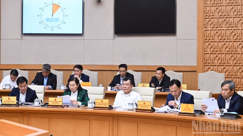 Các đại biểu tham dự phiên họp. (Ảnh: Trần Hải)