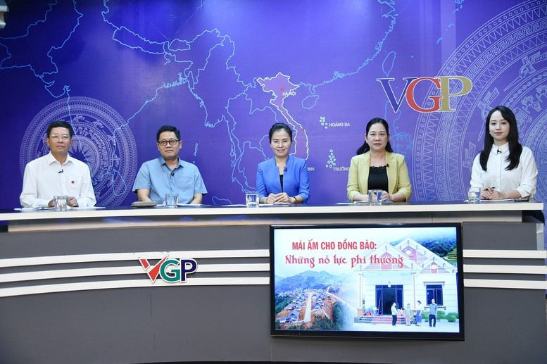 Quang cảnh Tọa đàm "Mái ấm cho đồng bào: Những nỗ lực phi thường". (Ảnh: VGP)