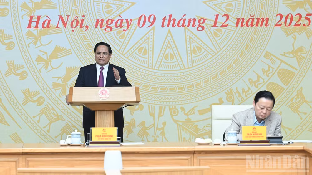 Thủ tướng Chính phủ Phạm Minh Chính chủ trì Phiên họp lần thứ 25 của Ban Chỉ đạo Quốc gia về IUU. (Ảnh: TRẦN HẢI)