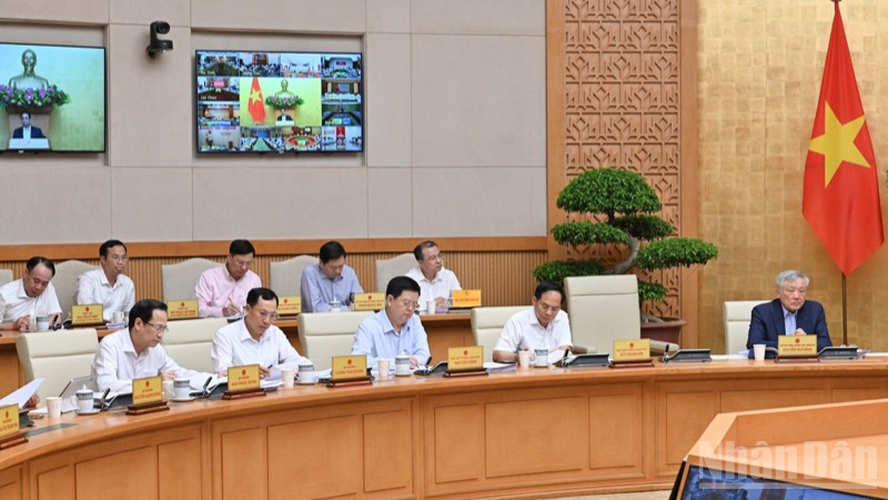Các thành viên Chính phủ tham dự hội nghị. (Ảnh: Trần Hải) ndo_br_b6-7867.jpg
