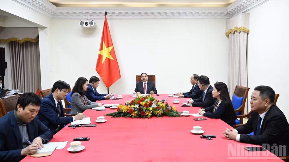 Quang cảnh cuộc điện đàm. (Ảnh: TRẦN HẢI)