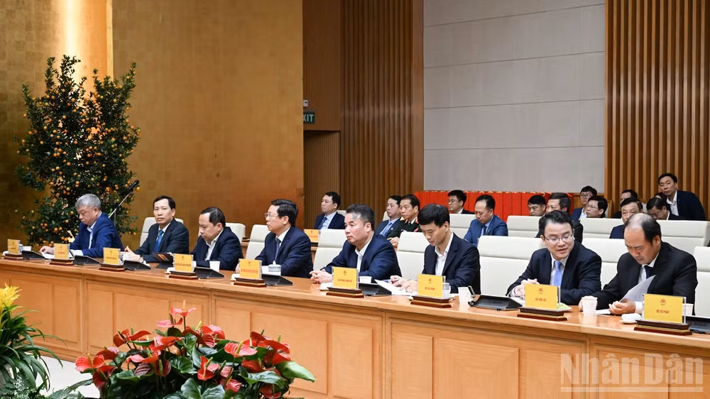 Lãnh đạo một số bộ, ngành Trung ương tham dự cuộc gặp mặt. (Ảnh: TRẦN HẢI)