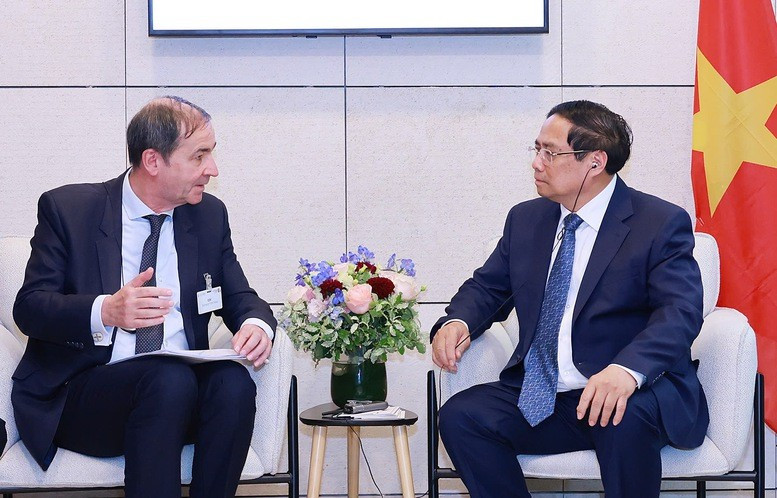 Thủ tướng Phạm Minh Chính tiếp ông Bernard Fontana, Chủ tịch kiêm Tổng Giám đốc Tập đoàn EDF. (Ảnh: VGP/Nhật Bắc) edf.jpg