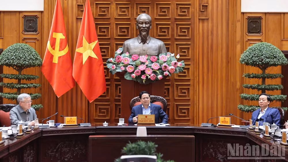 Thủ tướng Phạm Minh Chính chủ trì cuộc họp của Thường trực Chính phủ về nhiều nội dung quan trọng. (Ảnh: TRẦN HẢI)