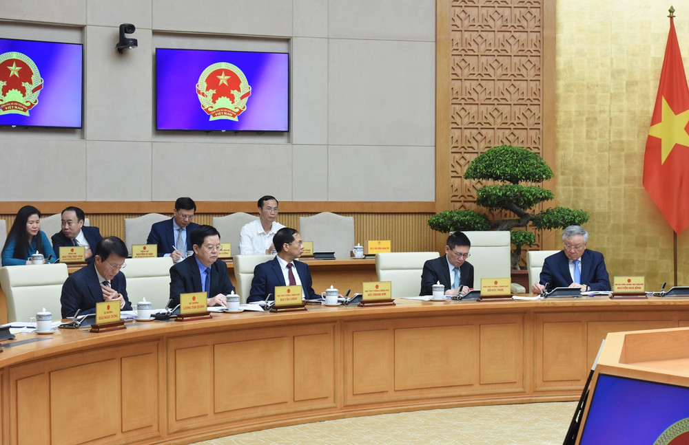 Các thành viên Chính phủ tham dự phiên họp. (Ảnh: TRẦN HẢI) e2.jpg