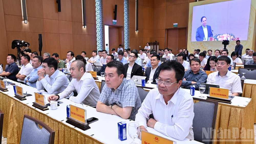 Các đại biểu tham dự Phiên họp. (Ảnh: Trần Hải) Các đại biểu tham dự Phiên họp. (Ảnh: Trần Hải)