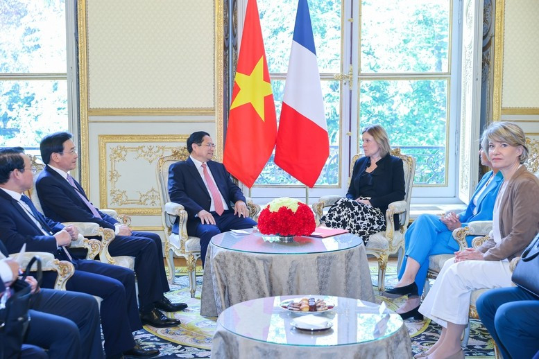 Thủ tướng Phạm Minh Chính nhấn mạnh Việt Nam luôn coi trọng và mong muốn tăng cường quan hệ hợp tác nhiều mặt với Pháp, nước Đối tác chiến lược toàn diện đầu tiên của Việt Nam trong EU. (Ảnh: VGP/Nhật Bắc) a3.jpg