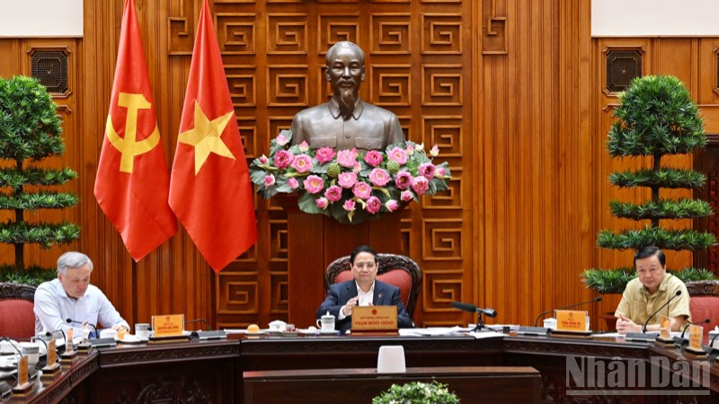 Thủ tướng Phạm Minh Chính chủ trì cuộc họp của Ban Thường vụ Đảng ủy Chính phủ. (Ảnh: TRẦN HẢI) ndo_br_dsc-1822-819.jpg