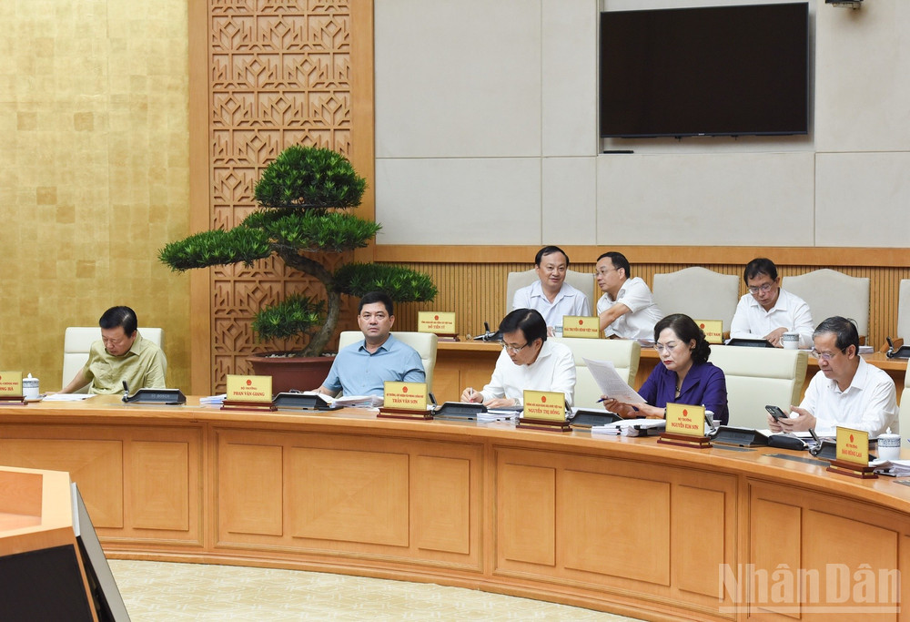 Các thành viên Chính phủ tham dự phiên họp. (Ảnh: TRẦN HẢI) ndo_br_a4.jpg