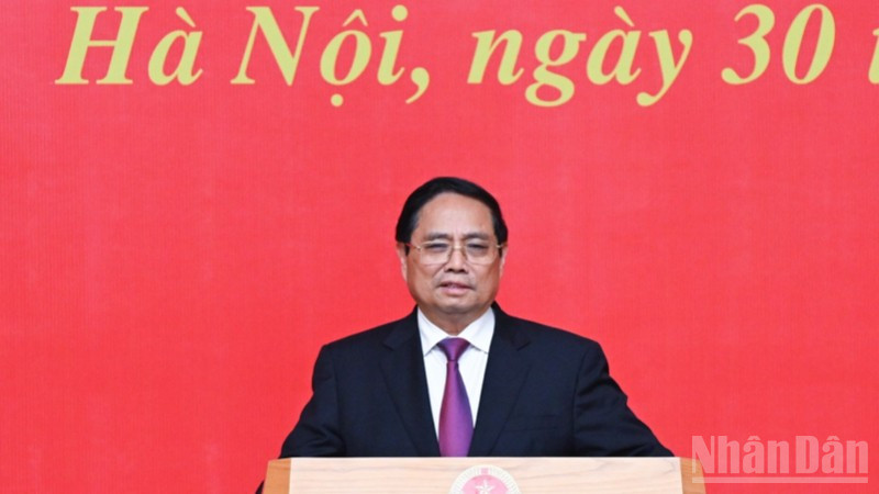 Thủ tướng Phạm Minh Chính phát biểu ý kiến chỉ đạo và giao nhiệm vụ tại buổi lễ. ndo_br_aaa2-863.jpg