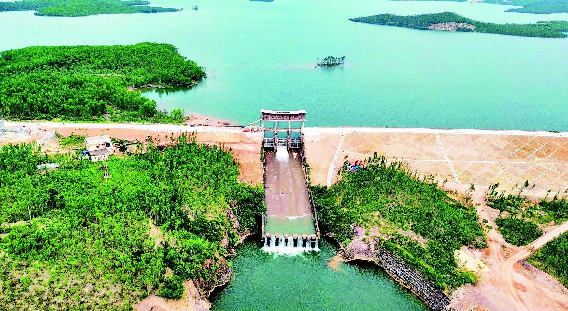 Quảng Trị nâng cấp hệ thống thủy lợi, ứng phó biến đổi khí hậu và phát triển bền vững