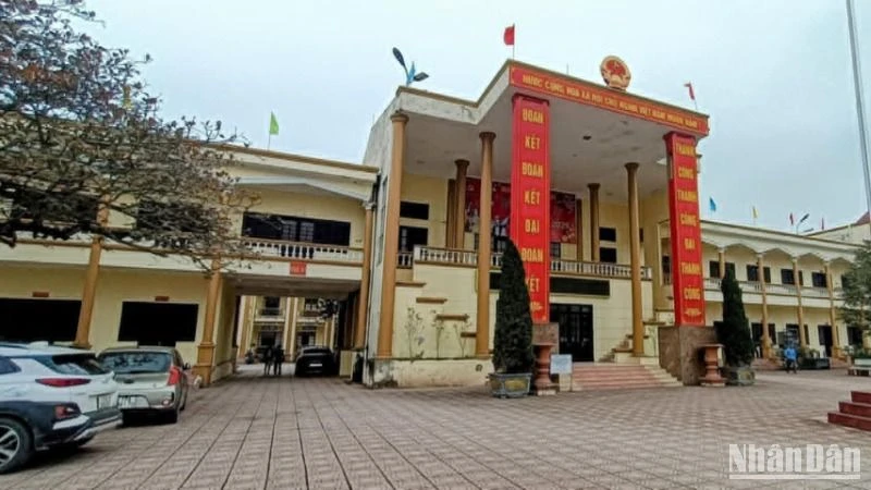 Trụ sở Ủy ban nhân dân huyện Hưng Hà (tỉnh Thái Bình) đang được sử dụng bình thường, không cải tạo, sửa chữa dù một số công năng sử dụng không còn phù hợp. 