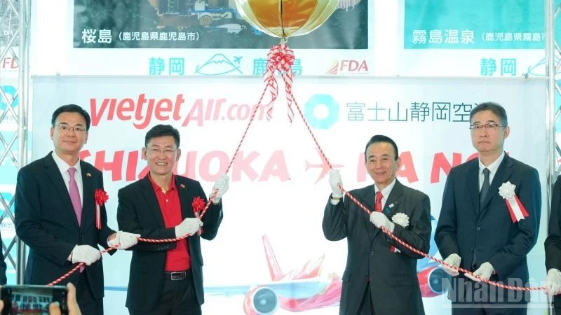 Vietjet mở đường bay mới Hà Nội - Shizuoka, ưu đãi giảm 30% vé Deluxe