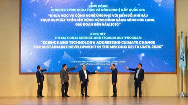 Khởi động chương trình “Khoa học và công nghệ ứng phó với biến đổi khí hậu phục vụ phát triển bền vững vùng đồng bằng sông Cửu Long, giai đoạn đến năm 2030”.