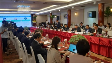 Quang cảnh Hội nghị bàn tròn giữa chính quyền Thành phố Hồ Chí Minh và Hiệp hội Doanh nghiệp Nhật Bản tại Thành phố Hồ Chí Minh.