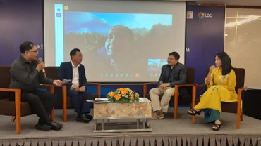 Các chuyên gia tham dự phiên tọa đàm xu hướng M&A và chiến lược kêu gọi đầu tư bền vững cho doanh nghiệp Việt Nam.