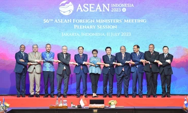 Các Bộ trưởng Ngoại giao ASEAN chụp ảnh chung. (Ảnh:TTXVN)