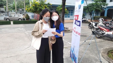 Thí sinh tham gia kỳ thi đánh giá năng lực của Đại học Quốc gia Thành phố Hồ Chí Minh năm 2023 tại Đồng Nai.