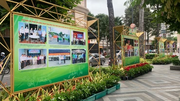 Không gian triển lãm ảnh với chủ đề Đoàn kết-Đổi mới-Văn minh-Phát triển.
