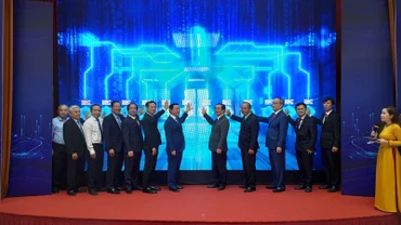 Nghi thức ra mắt Trung tâm điện tử và vi mạch bán dẫn-ESC.