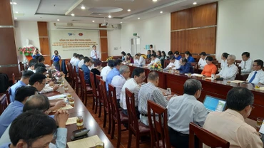 Quang cảnh buổi làm việc.