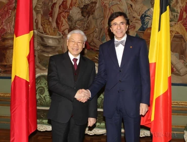 Tổng Bí thư Nguyễn Phú Trọng và Thủ tướng Vương quốc Bỉ Elio Di Rupo trong chuyến thăm Vương quốc Bỉ, tháng 1/2013. (Ảnh: TTXVN)