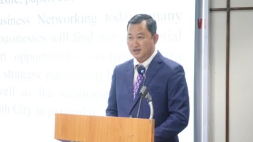 Ông Trần Phú Lữ, Giám đốc Trung tâm Xúc tiến Thương mại và Đầu tư Thành phố Hồ Chí Minh phát biểu khai mạc.