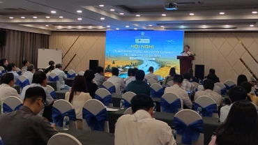 Quang cảnh hội nghị.