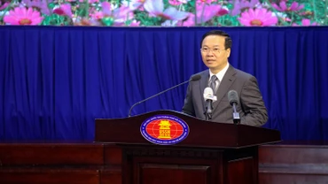 Chủ tịch nước Võ Văn Thưởng phát biểu chúc mừng thầy, cô giáo Trường đại học Khoa học xã hội và Nhân văn.