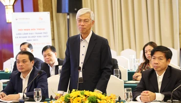 Phó Chủ tịch Ủy ban nhân dân Thành phố Hồ Chí Minh Võ Văn Hoan phát biểu tại hội thảo.
