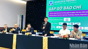 Ông Vũ Anh Tuấn, Phó Cục trưởng Cục Thông tin, Thống kê phát biểu tại họp báo.
