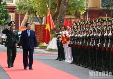 [Ảnh] Thủ tướng Phạm Minh Chính thăm và làm việc với Bộ Tư lệnh Bộ đội Biên phòng