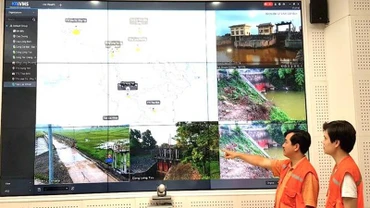 Tăng cường ứng dụng công nghệ thông tin trong phòng chống thiên tai. (Ảnh THANH VÂN)