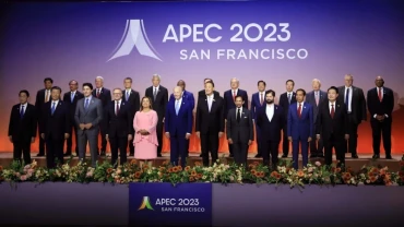 Chủ tịch nước Võ Văn Thưởng với các Nhà Lãnh đạo Kinh tế APEC. (Ảnh: Thống Nhất/TTXVN)