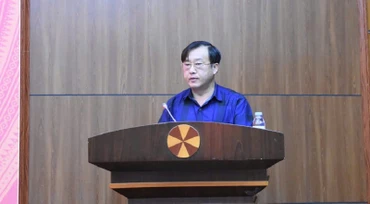 Phó Chủ tịch Ủy ban nhân dân tỉnh Điện Biên Vừ A Bằng thông tin tiến độ chỉ đạo thực hiện sắp xếp các đơn vị sự nghiệp công lập. 