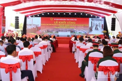 Quang cảnh lễ khởi công.