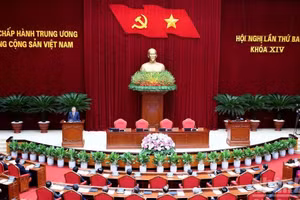 Quang cảnh phiên bế mạc Hội nghị lần thứ ba Ban Chấp hành Trung ương Đảng khóa XIV. (Ảnh: ĐĂNG KHOA)