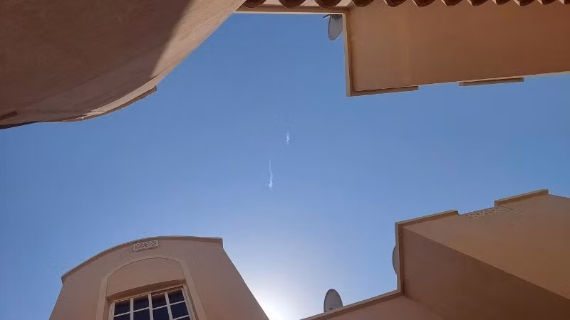 Hình ảnh tên lửa bị đánh chặn trên bầu trời Doha (Qatar), ngày 28/2. (Ảnh: TTXVN)