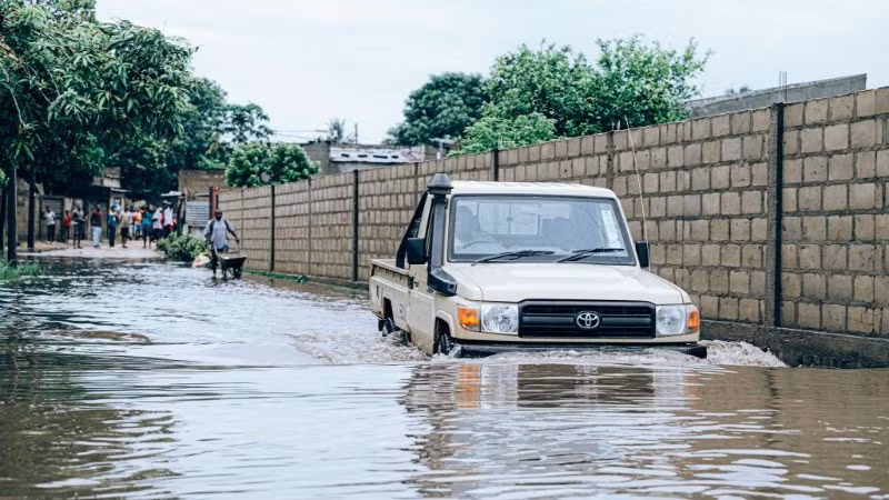 Ngập úng do mưa lớn gây ra tại tỉnh Maputo, Mozambique, ngày 12/1/2026. (Ảnh: Tân Hoa Xã)