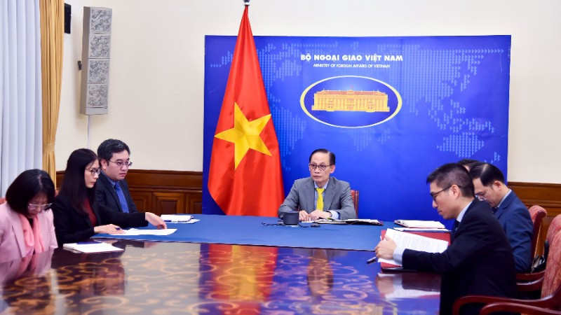 Quang cảnh buổi điện đàm. (Ảnh: Báo Thế giới và Việt Nam)