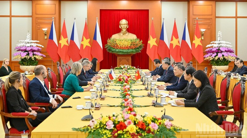 Quang cảnh buổi tiếp tại Trụ sở Trung ương Đảng. (Ảnh: THỦY NGUYÊN)