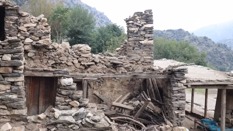 Ảnh tư liệu: Ngôi nhà bị phá hủy do động đất tại Nurgal, tỉnh Kunar, Afghanistan, ngày 1/9/2025. (Ảnh: THX/TTXVN)