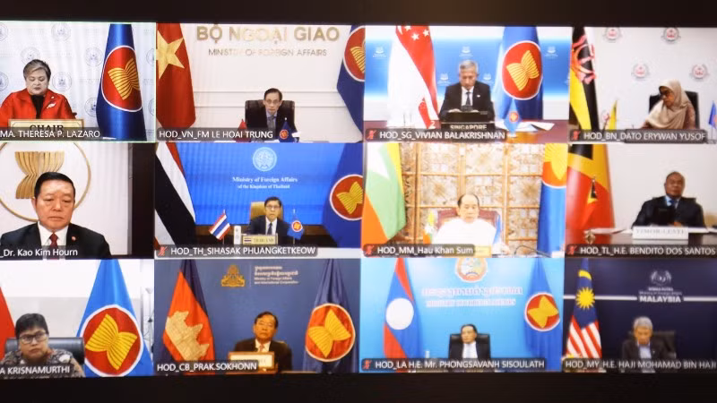 Màn hình hội nghị trực tuyến. (Ảnh: Bộ Ngoại giao)