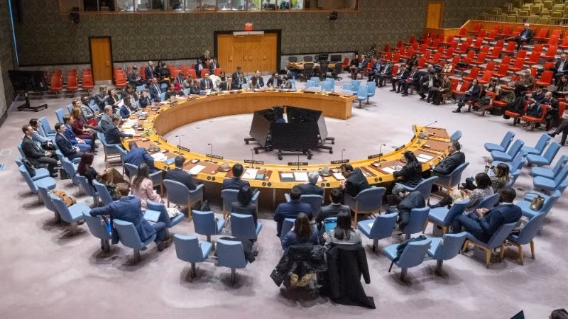 Toàn cảnh một phiên họp khẩn của Hội đồng Bảo an Liên hợp quốc về Venezuela tại New York, Mỹ, ngày 23/12/2025. (Ảnh: THX/TTXVN)