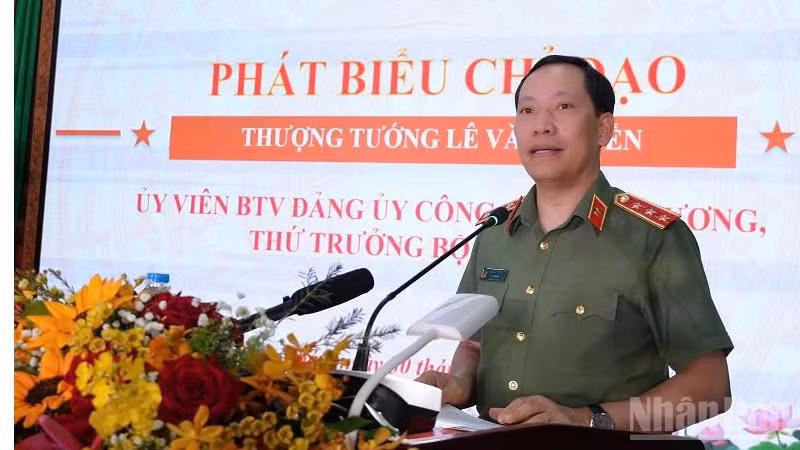 Thượng tướng Lê Văn Tuyến, Thứ trưởng Công an phát biểu chỉ đạo tại hội nghị. (Ảnh: Trọng Tín)